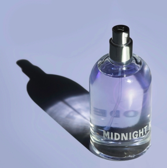 ❤️BUY 2 GET 1 FREE Midnight Magic Eau De Perfume, Retail 88.00US - Picture 5 of 9